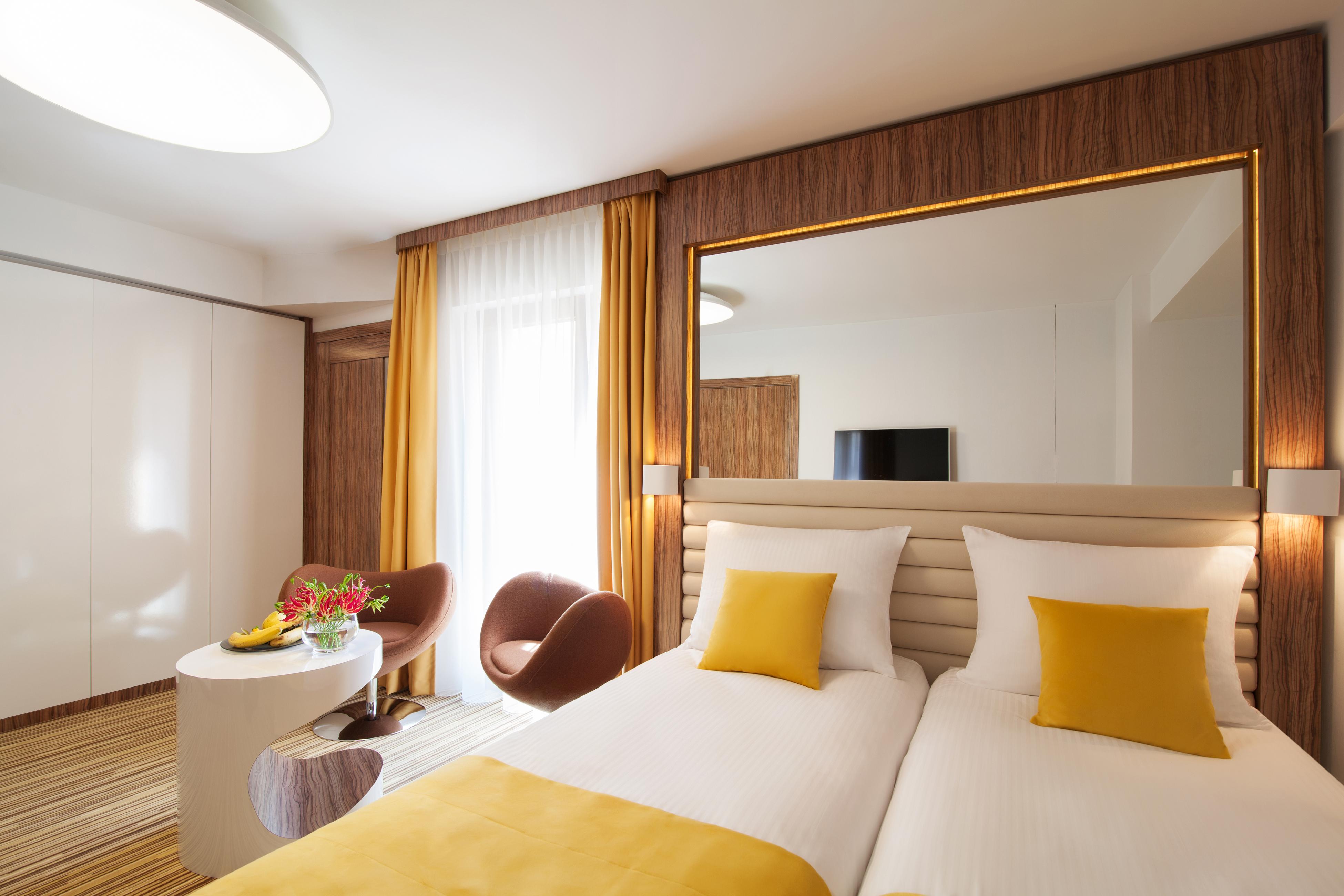 Leonardo Boutique Hotel Krakow City Center Bagian luar foto