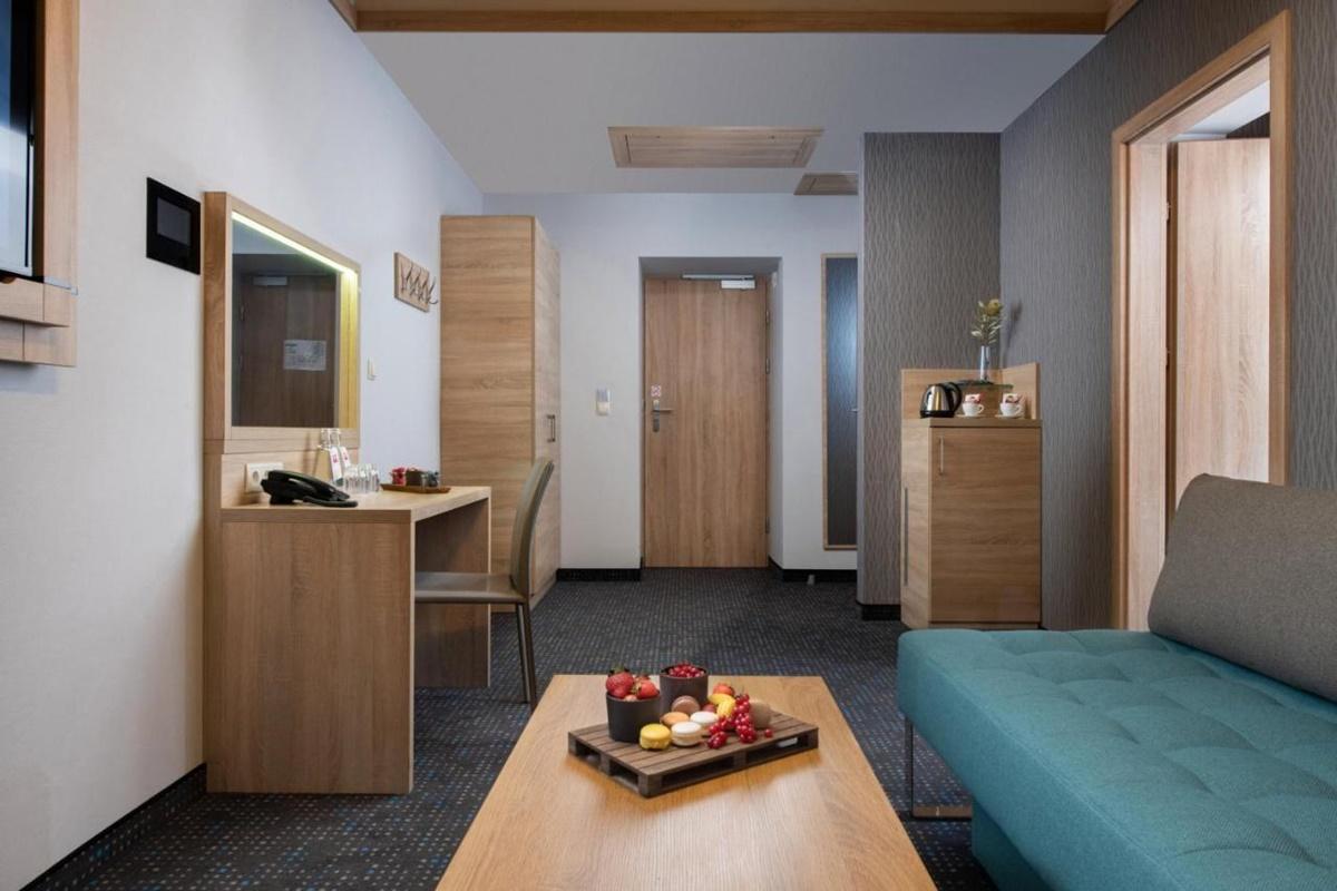 Leonardo Boutique Hotel Krakow City Center Bagian luar foto